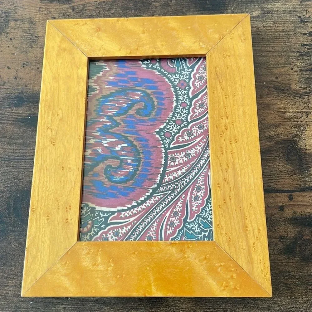 VNT Dorvillies Paris  Glazed  Wood  Paisley Photo Frame